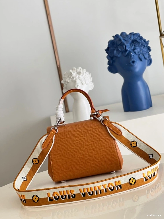 WIS MINI VUITTON LOUIS CHANELUNY 0122